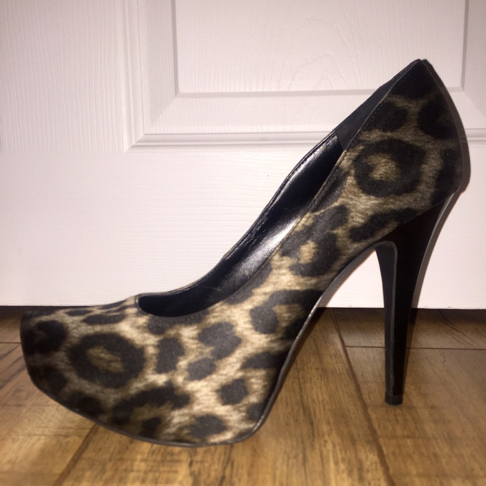 🧡🖤 Carlos Size 8